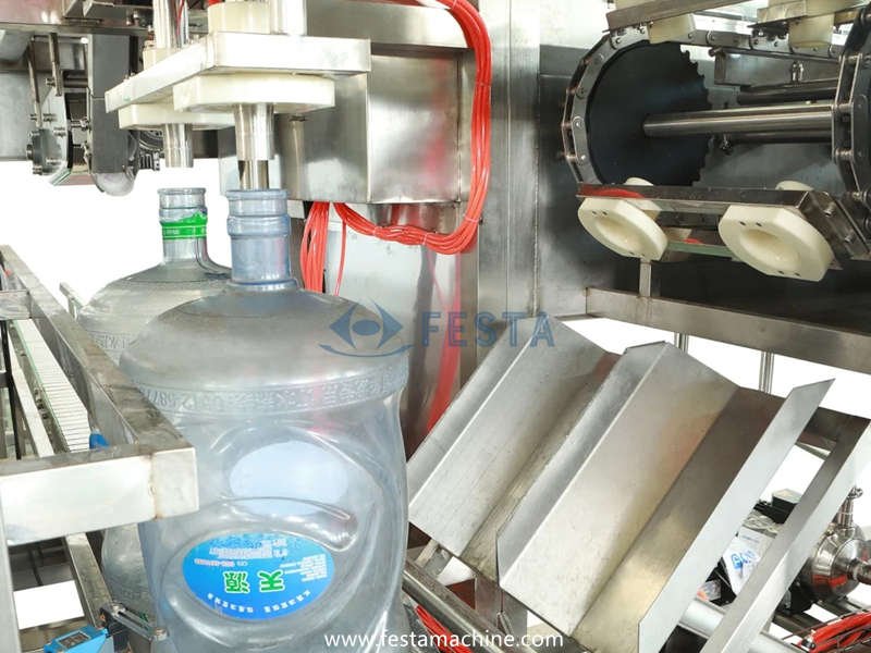 La máquina que produce agua potable del aire y se puede llevar a todas  partes